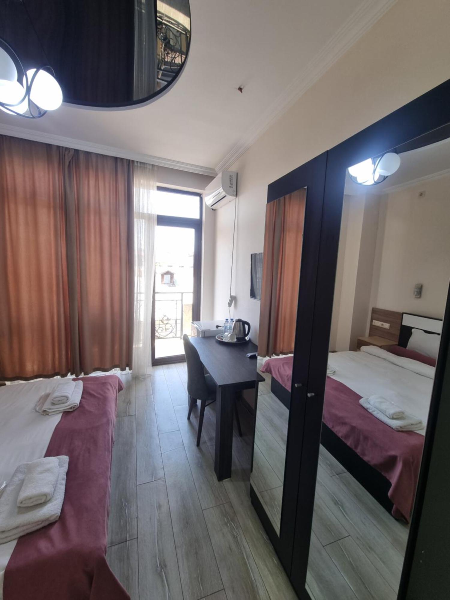 Mahali Hotel Batumi Exteriér fotografie